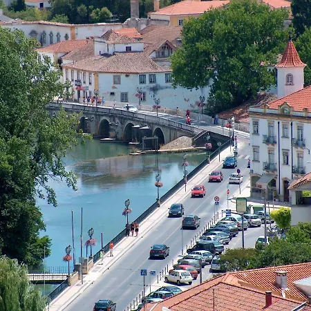 Hébergement de vacances Charming House In With Shared Pool Pataias