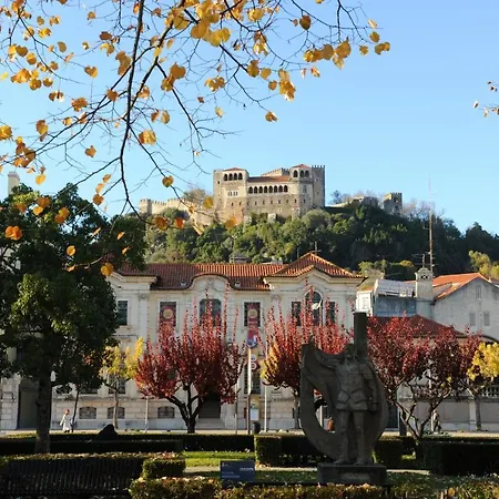 Hébergement de vacances Charming House In With Shared Pool *