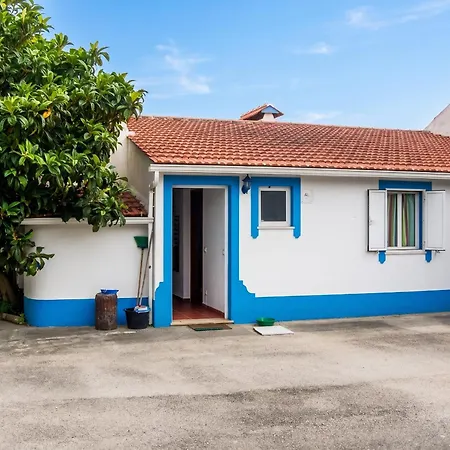 Vakantiehuis Charming House In With Shared Pool *