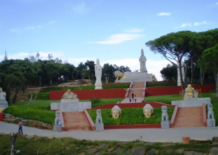 بيت للعطل Charming House In With Shared Pool *