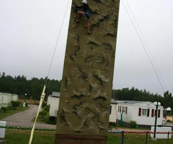 بيت للعطل Charming House In With Shared Pool